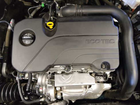 Used 2024 Chevrolet Malibu LS FWD image 30
