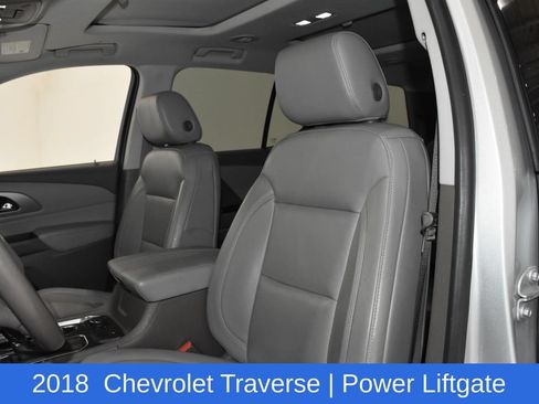 Used 2018 Chevrolet Traverse Premier w/ Driver Confidence II Package FWD image 21