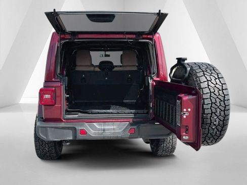 Used 2021 Jeep Wrangler Unlimited Sahara w/ LED Lighting Group AWD/4WD image 7