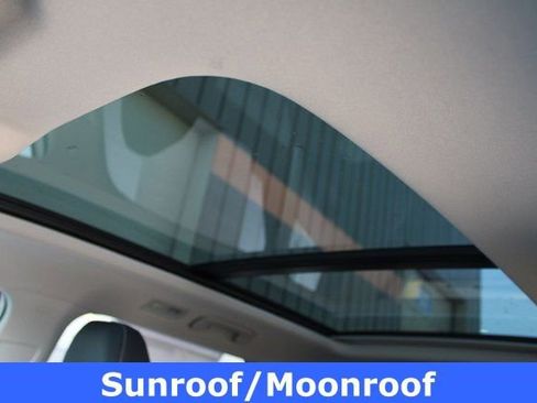 New 2025 Volkswagen Taos SEL AWD/4WD image 6