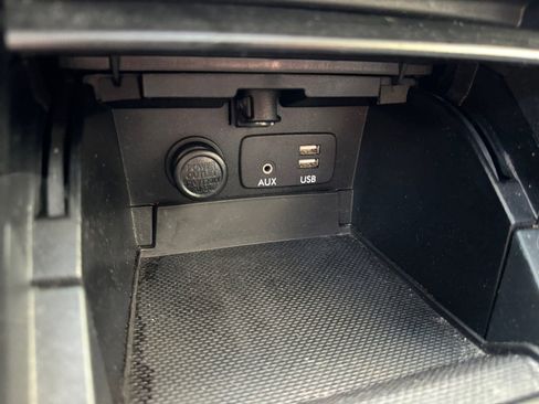 Used 2015 Subaru Outback 3.6R Limited image 23