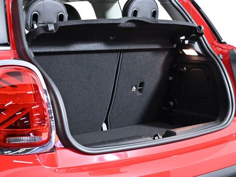 Certified 2024 MINI Cooper 2-Door Hardtop image 28