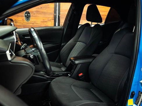 Used 2019 Toyota Corolla SE w/ Protection Package FWD image 9