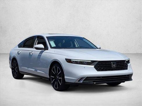 New 2026 Honda Accord Touring image 7