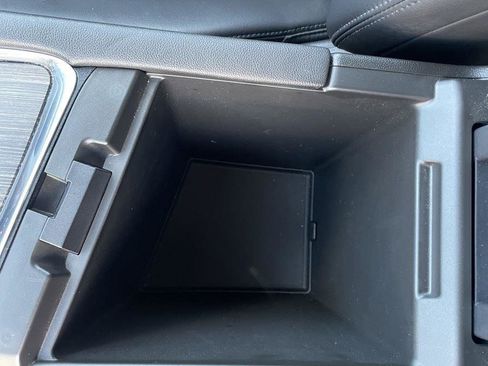 Used 2022 Buick Enclave Avenir w/ Avenir Technology Package image 22