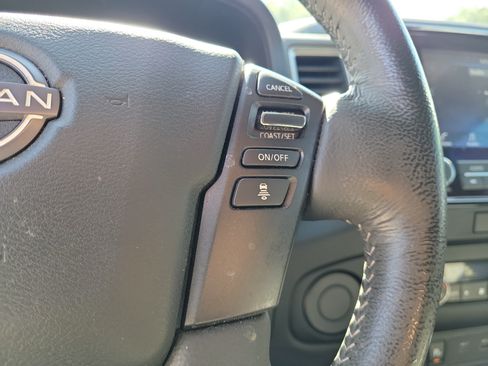 Used 2022 Nissan Frontier SV RWD image 24