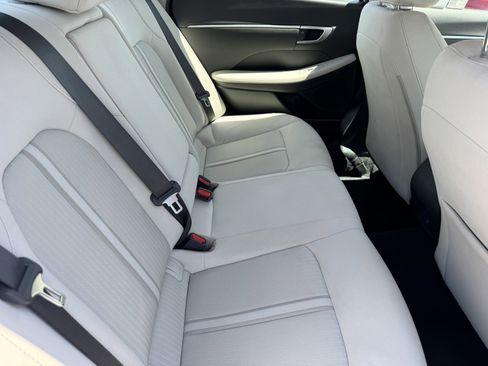 Used 2025 Hyundai Sonata SEL FWD image 10