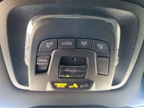 Used 2023 Toyota Crown AWD/4WD image 20