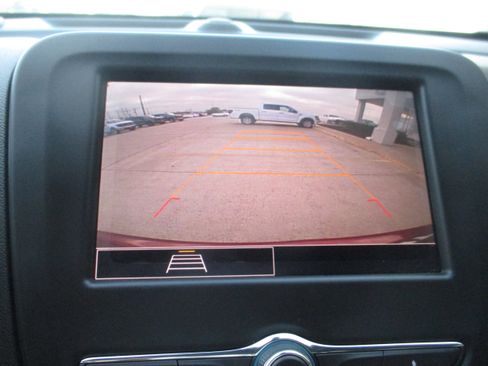 Used 2024 Chevrolet Equinox LT image 22