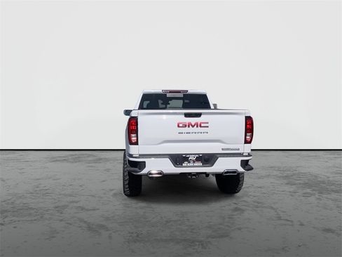 New 2026 GMC Sierra 1500 Elevation image 7
