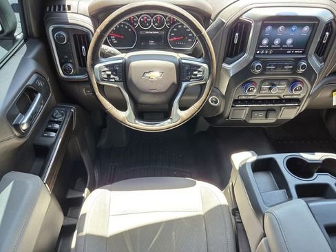 Used 2020 Chevrolet Silverado 1500 LT w/ Convenience Package image 14