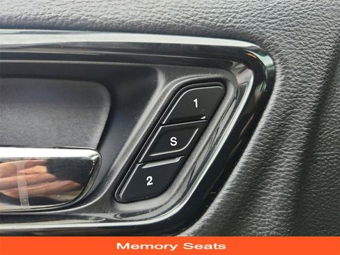 Used 2021 Dodge Durango GT image 33