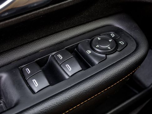 Used 2018 GMC Terrain SLE w/ Driver Convenience Package image 37