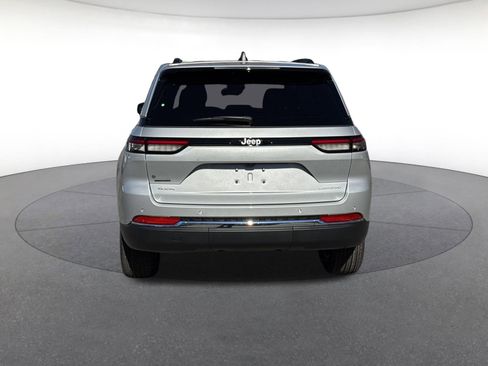 New 2025 Jeep Grand Cherokee Laredo X image 4