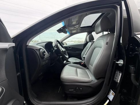 Used 2021 Hyundai Kona Limited w/ Cargo Package image 17