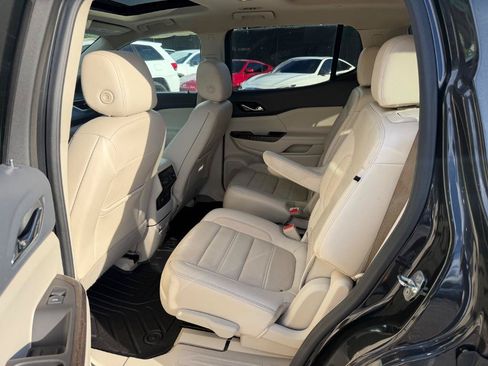 Used 2020 GMC Acadia Denali w/ Trailering Package FWD image 12