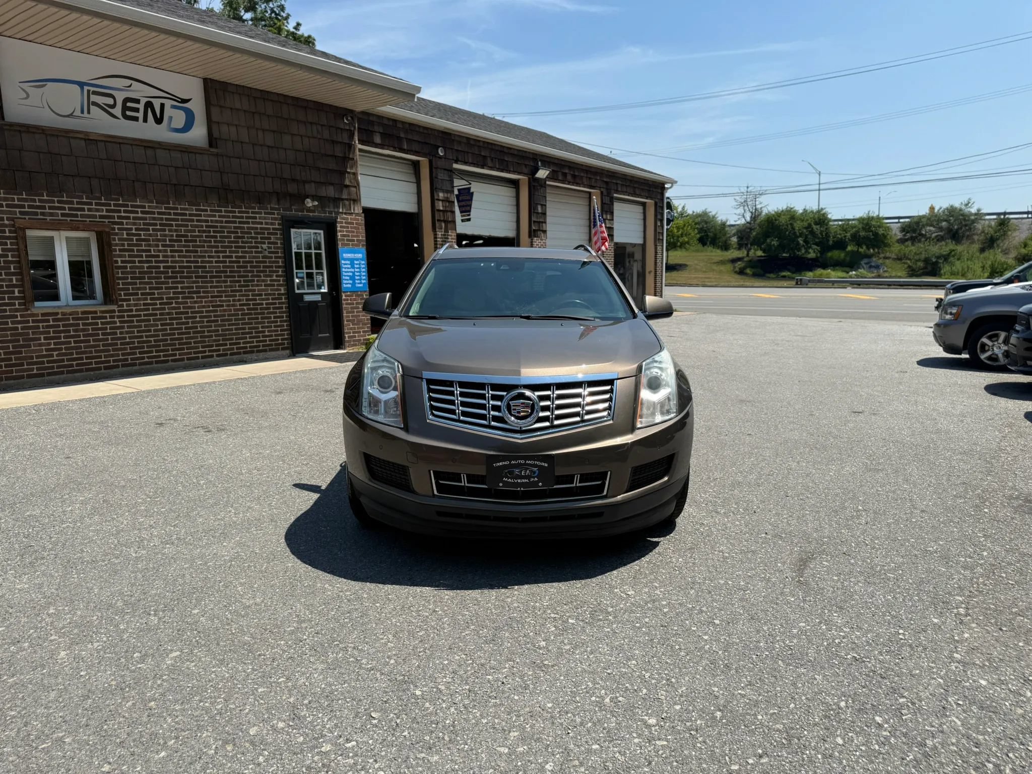 Used 2016 Cadillac SRX Luxury w/ Driver Awareness Package AWD/4WD image 2
