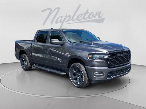 Used 2026 RAM 1500 Express AWD/4WD image 8