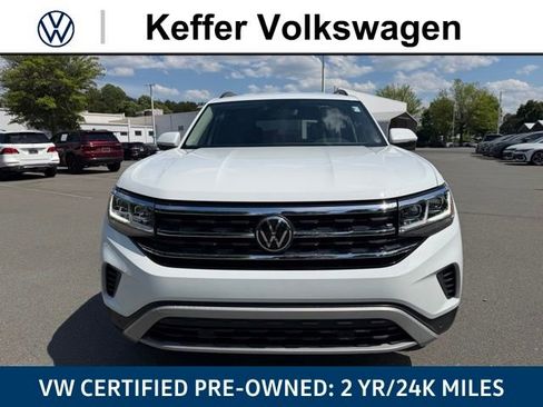 Certified 2023 Volkswagen Atlas SE w/ Black Wheel Package AWD/4WD image 10