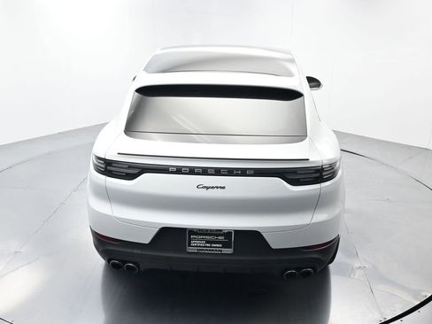 Certified 2022 Porsche Cayenne Coupe image 37