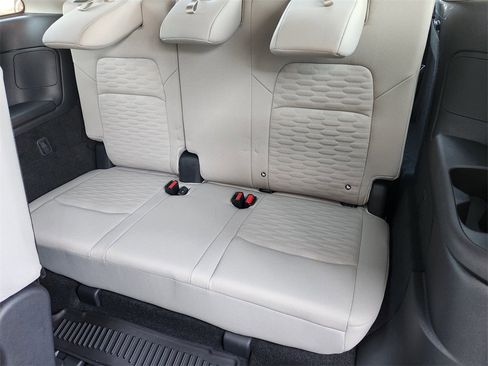 New 2025 Nissan Pathfinder SV w/ Black Appearance Package image 20