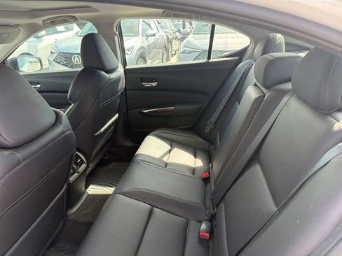 Used 2017 Acura TLX V6 FWD image 7