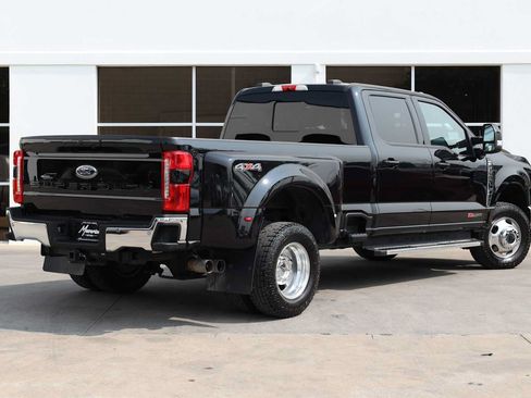 Used 2023 Ford F350 Lariat AWD/4WD image 8