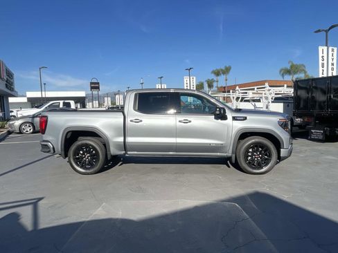 New 2026 GMC Sierra 1500 Elevation image 4