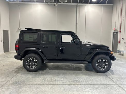 New 2025 Jeep Wrangler Sahara w/ Technology Group image 5