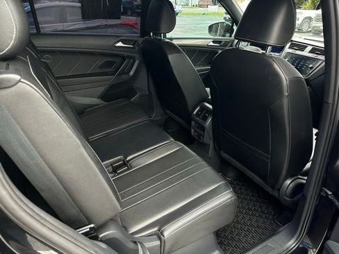 Used 2022 Volkswagen Tiguan SE R-Line FWD image 19