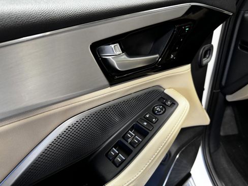 Certified 2025 Acura MDX SH-AWD image 30