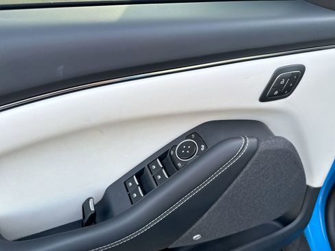 Used 2022 Ford Mustang Mach-E Premium image 13