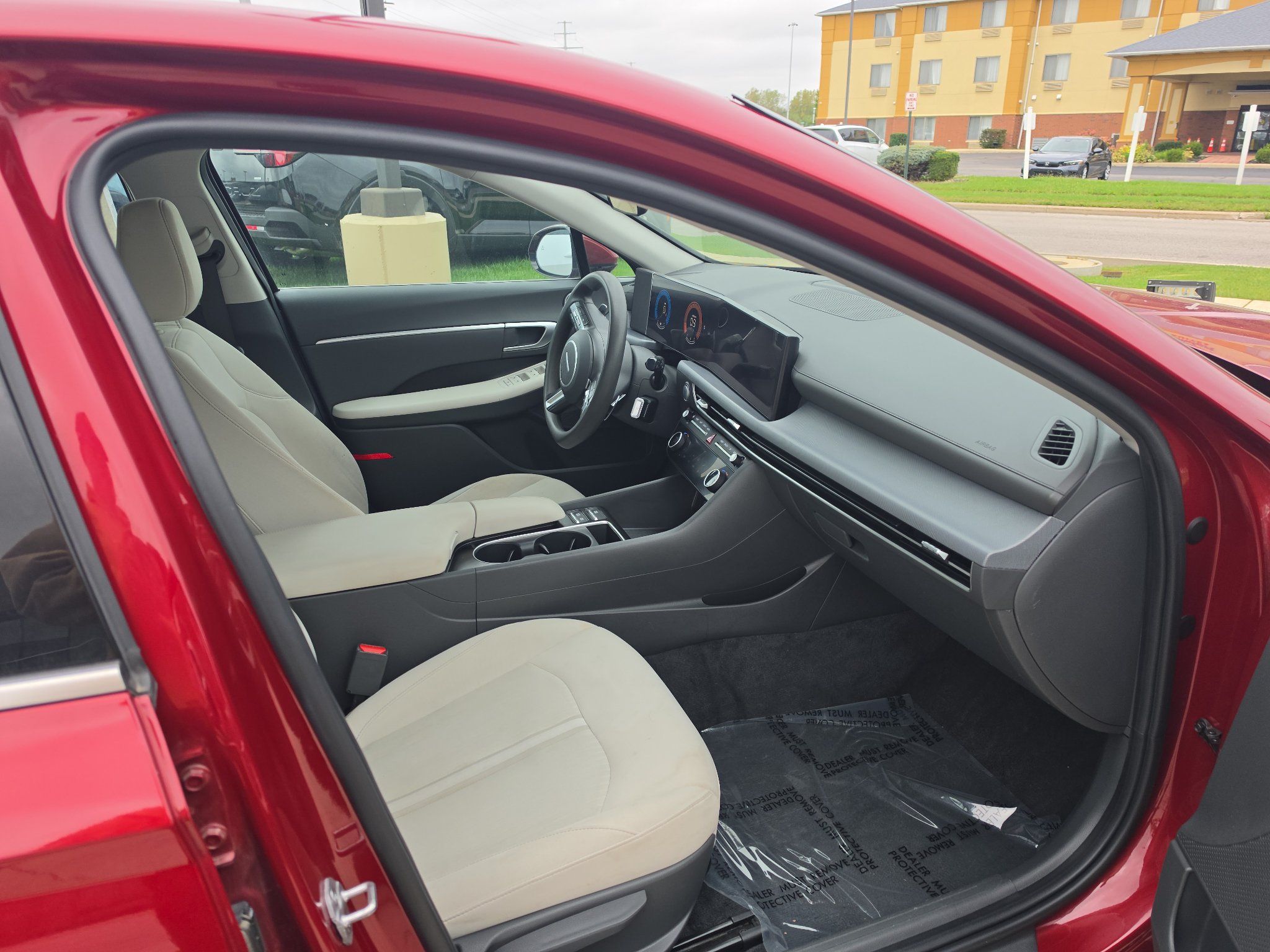 Used 2024 Hyundai Sonata SEL FWD image 11