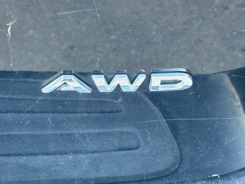 Used 2007 Pontiac Torrent AWD image 11