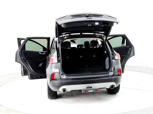 Used 2020 Ford Escape Titanium image 11