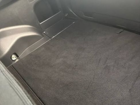 Used 2019 Toyota RAV4 LE FWD image 12