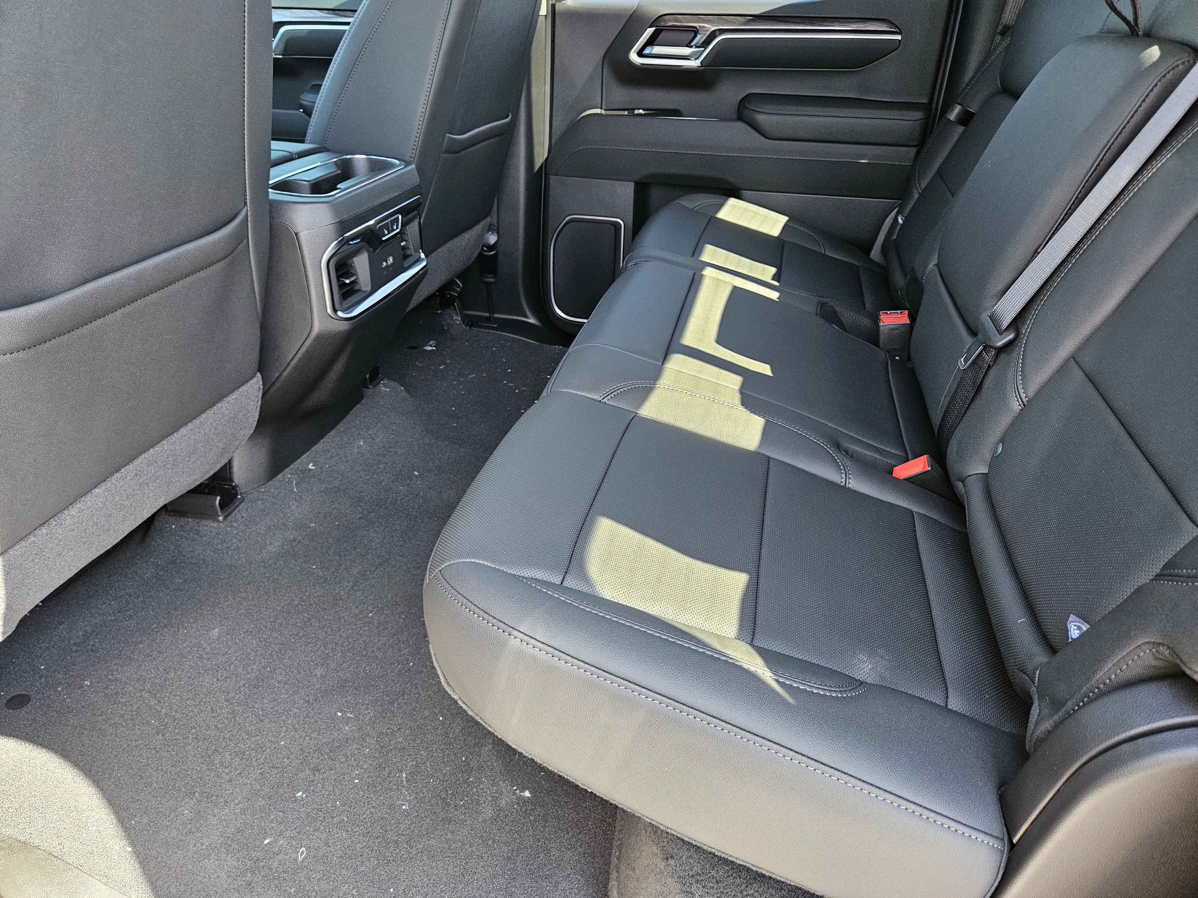 New 2026 Chevrolet Silverado 1500 LTZ w/ Technology Package AWD/4WD image 20