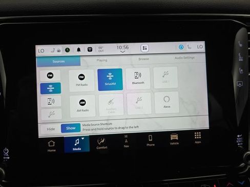 Used 2024 Jeep Wagoneer Series II w/ Flexible Seating Group image 21