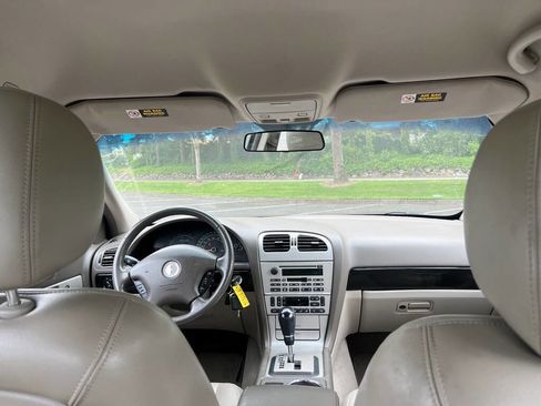 Used 2004 Lincoln LS RWD image 11
