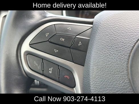 Used 2019 Jeep Cherokee Latitude Plus w/ Comfort/Convenience Group image 19