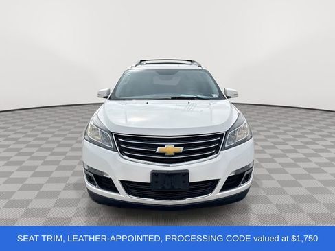 Used 2014 Chevrolet Traverse LT image 3