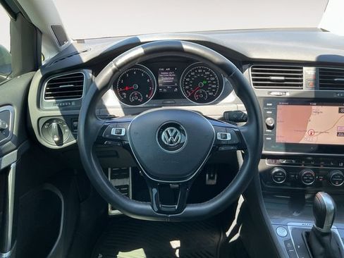 Used 2018 Volkswagen Golf Alltrack SEL AWD/4WD image 10