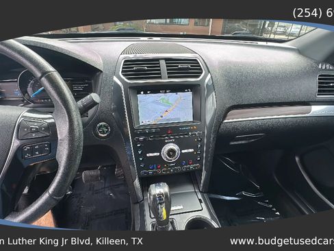 Used 2018 Ford Explorer Limited w/ Equipment Group 301A FWD image 15
