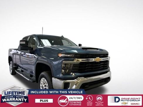 Used 2024 Chevrolet Silverado 2500 LT image 1