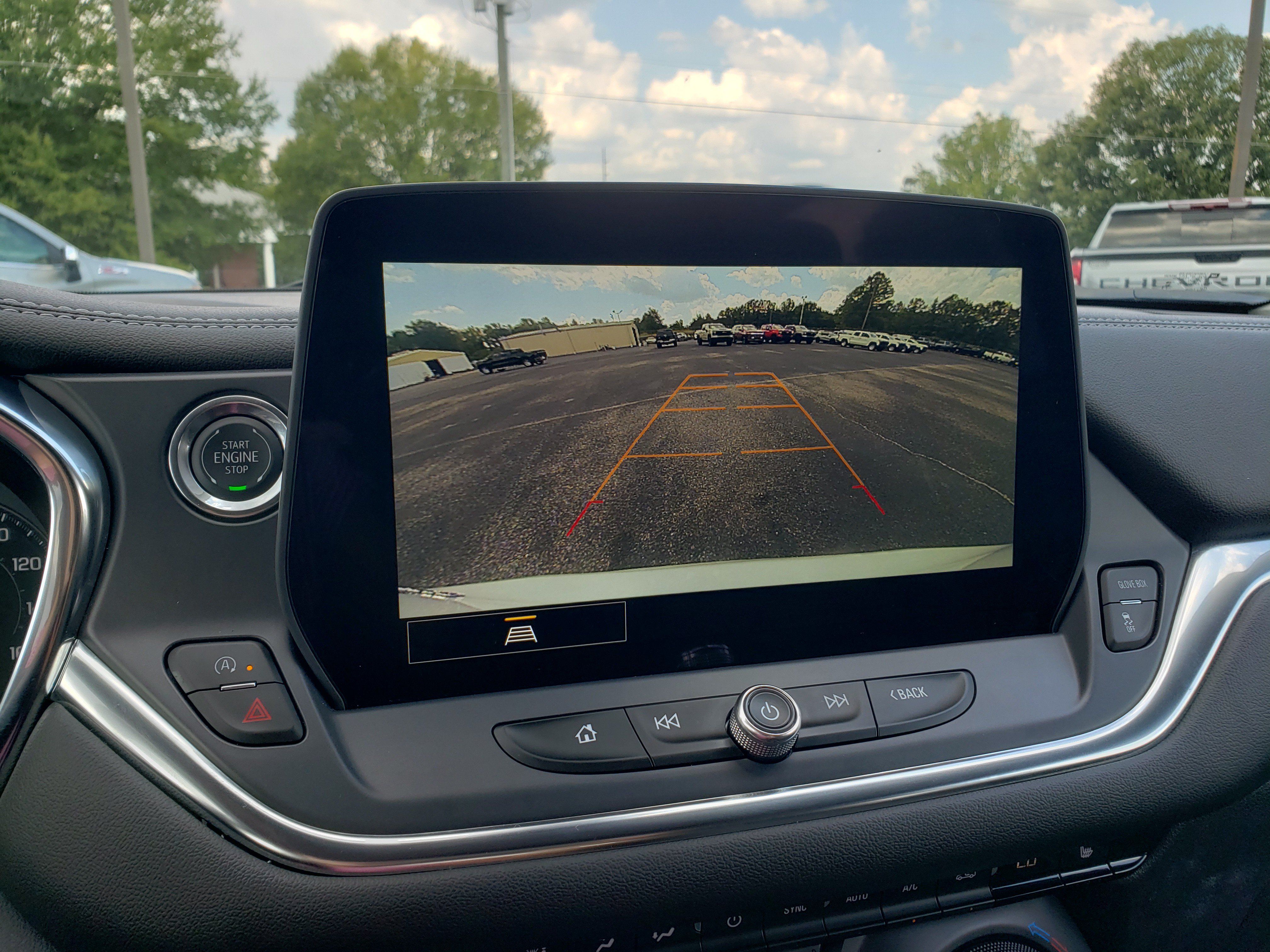 Used 2025 Chevrolet Blazer LT FWD image 31