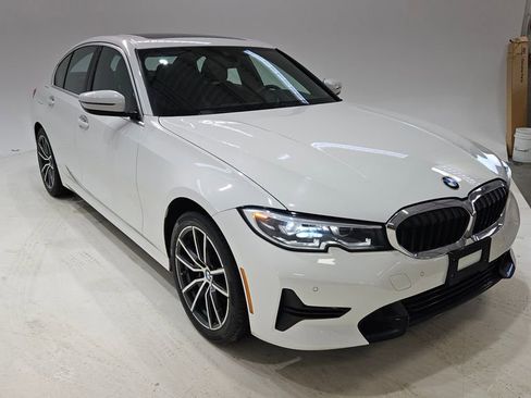 Used 2021 BMW 330i xDrive 330i xDrive w/ Convenience Package image 15