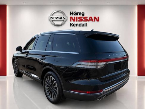 Used 2024 Lincoln Aviator Reserve RWD image 2