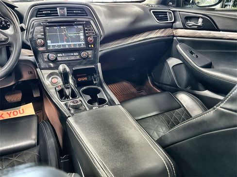 Used 2018 Nissan Maxima Platinum image 28