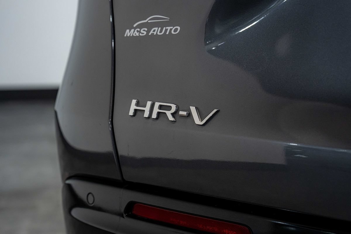 Used 2023 Honda HR-V EX-L image 4
