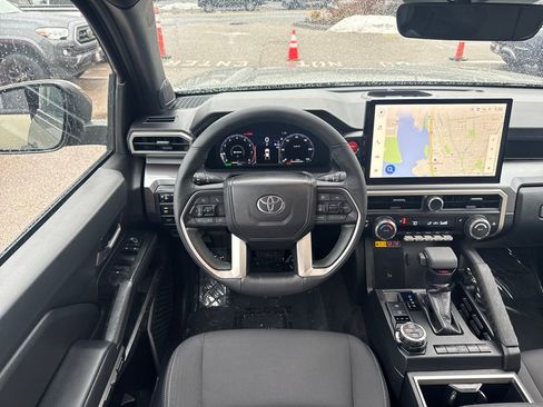 Used 2025 Toyota Tacoma TRD Off-Road w/ TRD Off Road Upgrade Package image 9